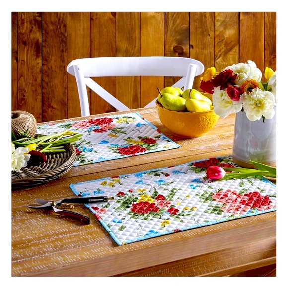 The Pioneer Woman Kitchen Pioneer Woman Sweet Rose Quilted Placemat